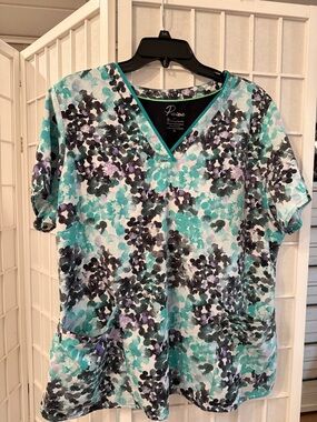 Premier Teal Floral V-Neck Short Sleeve Top